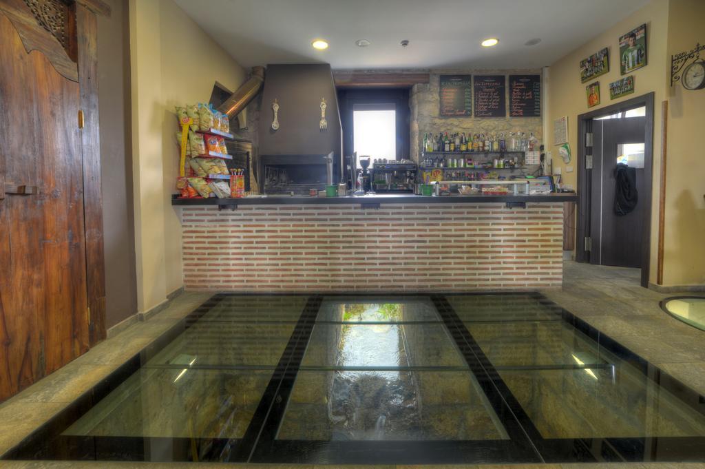 Albergue Turistico "La Fabrica" Tardajos Bagian luar foto