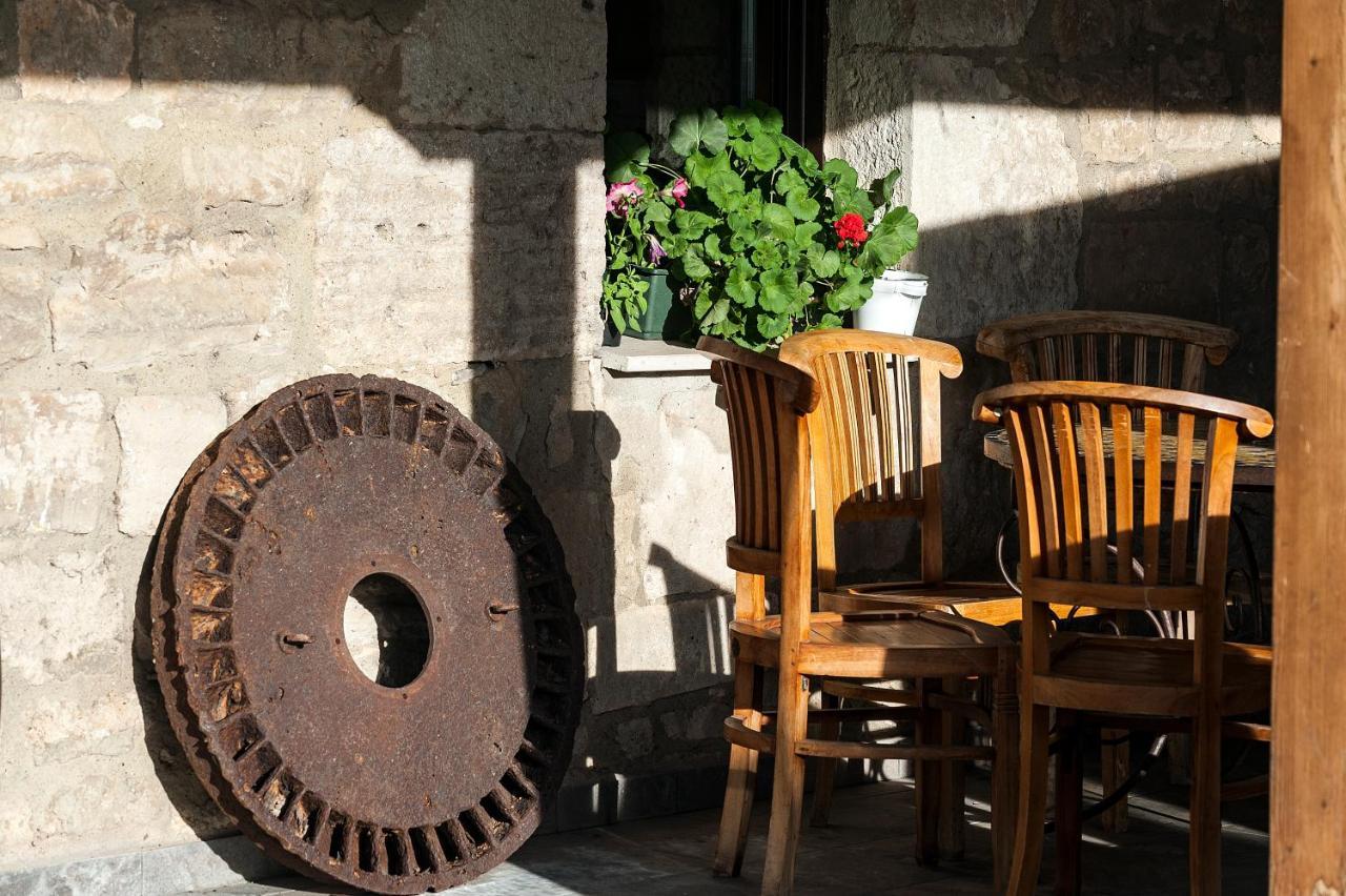 Albergue Turistico "La Fabrica" Tardajos Bagian luar foto