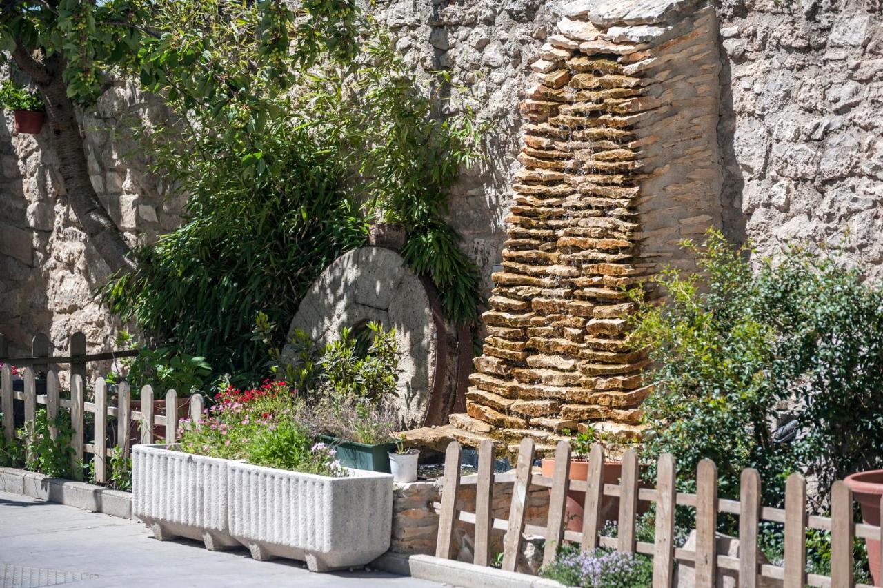 Albergue Turistico "La Fabrica" Tardajos Bagian luar foto