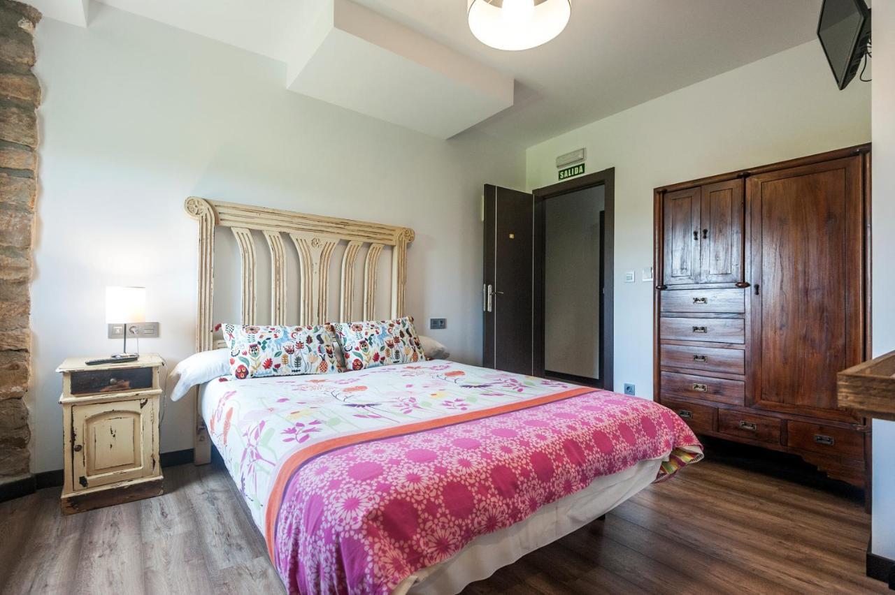 Albergue Turistico "La Fabrica" Tardajos Bagian luar foto